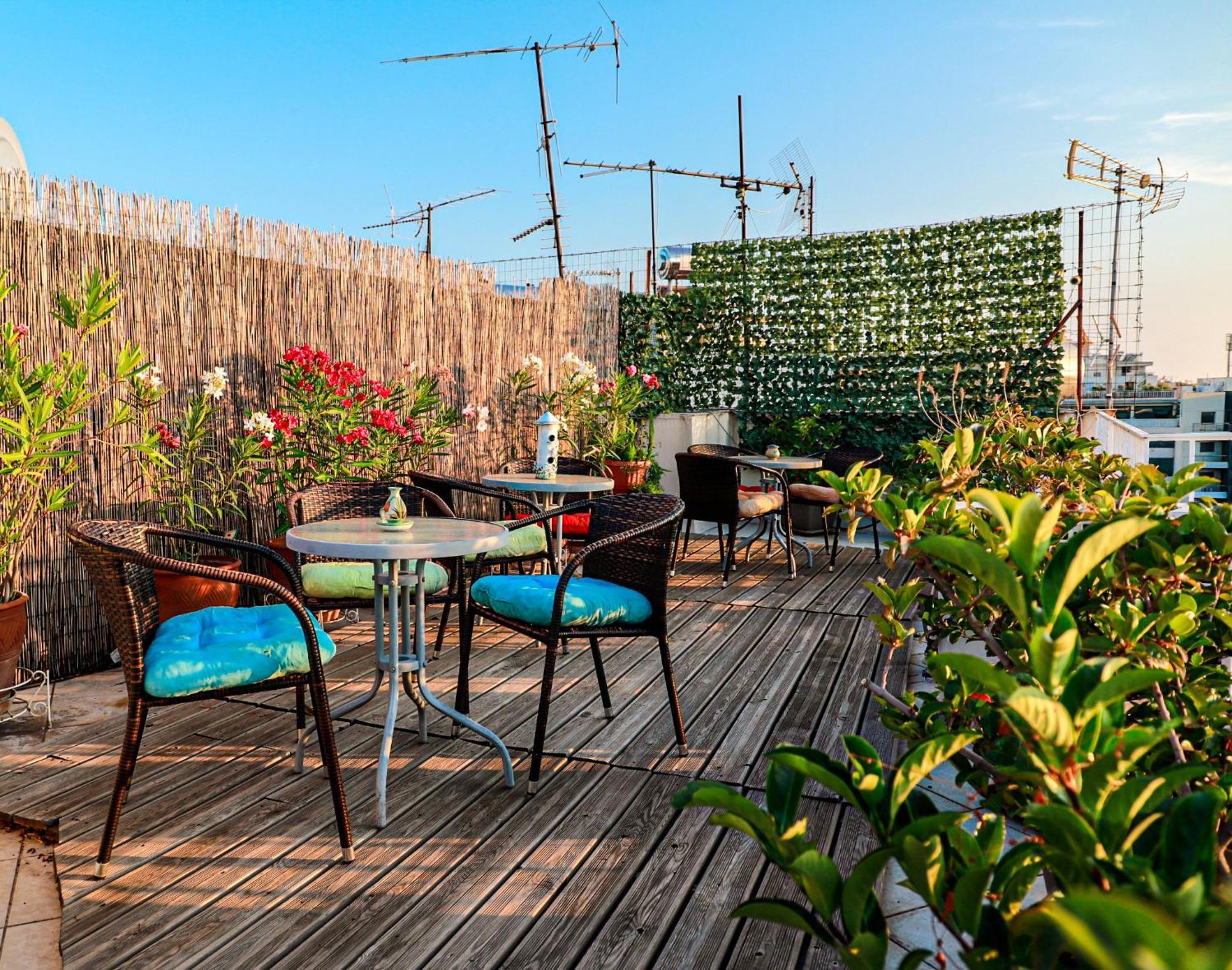 Renovated Apartment With Roof Garden Access, 15 M Walk To Acropolis Atenas Exterior foto